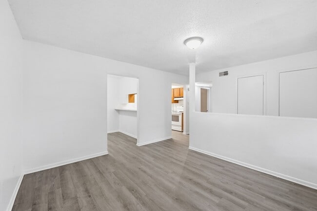 Photo - 1410 S Elizabeth Ave Unit 404