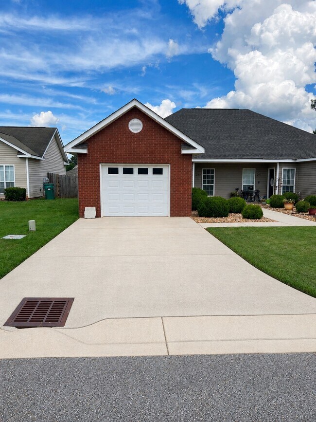 239 Pine Meadows Cir