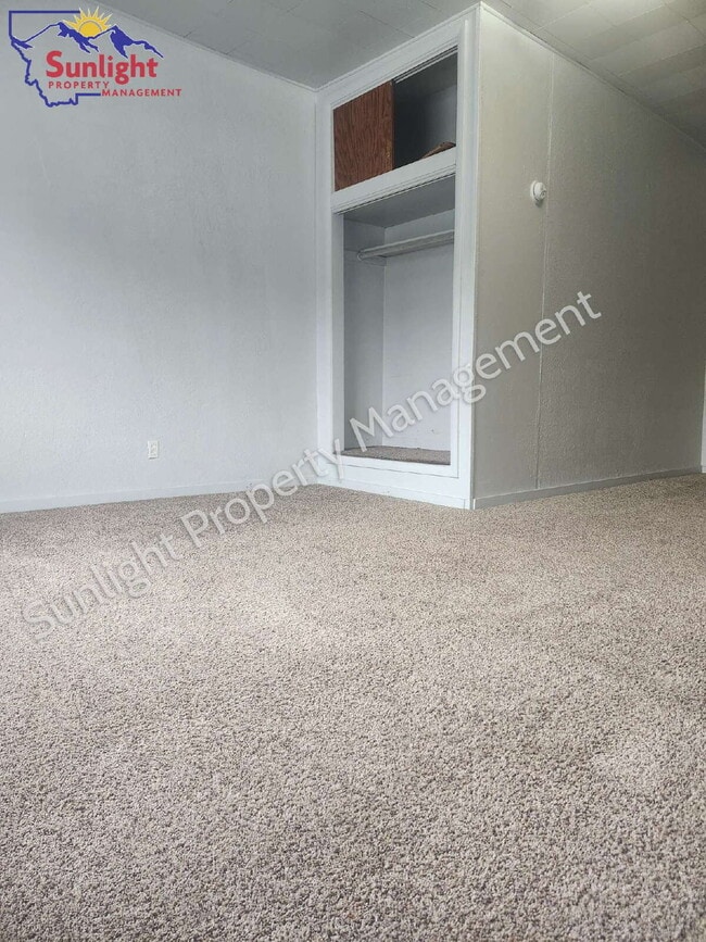 Photo - 105 E Main St Unit 1