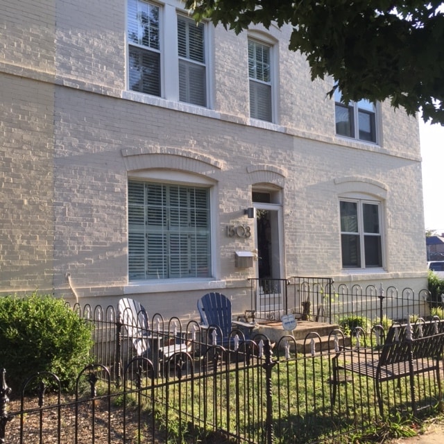Building Photo - 1503 C St SE Rental