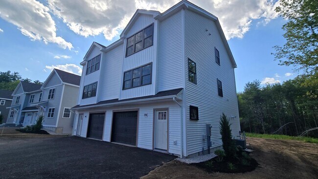 Photo - 17 Birch Hl Ln