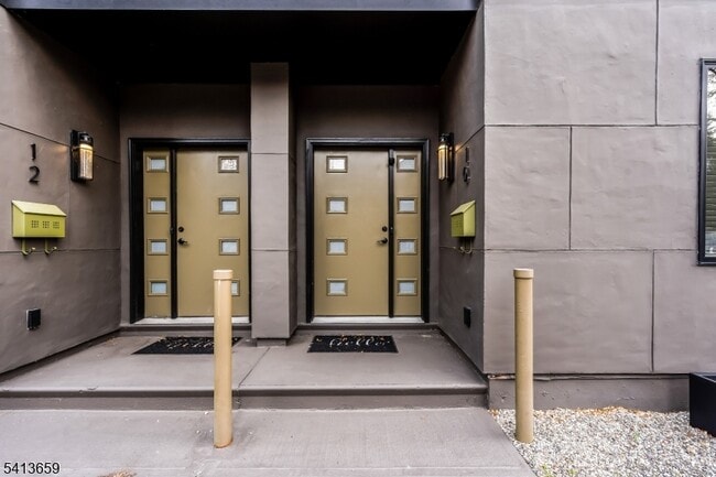 Photo - 10 McCready's Alley