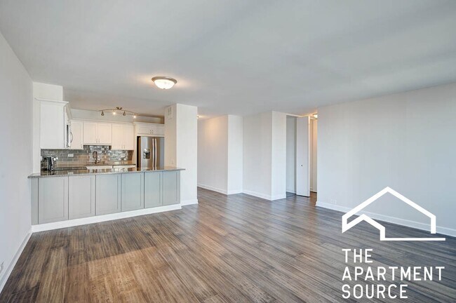 Photo - 1560 N Sandburg Terrace Unit 1503