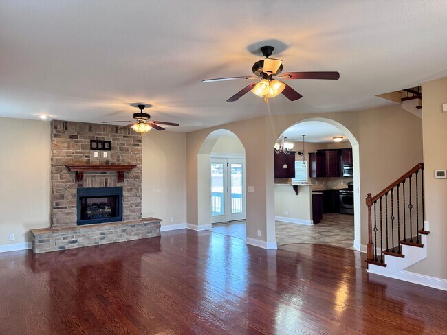 Photo - 1500 Pressler Way