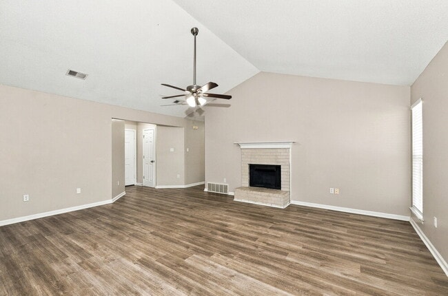 6306 Magnolia Lakes Dr