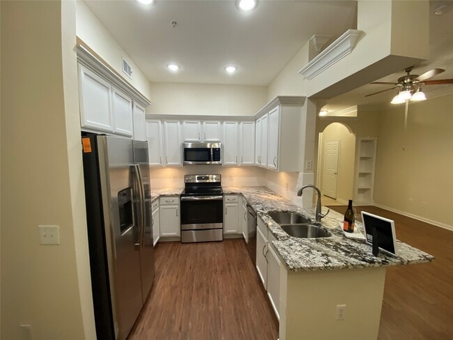 Photo - 1901 Post Oak Park Dr