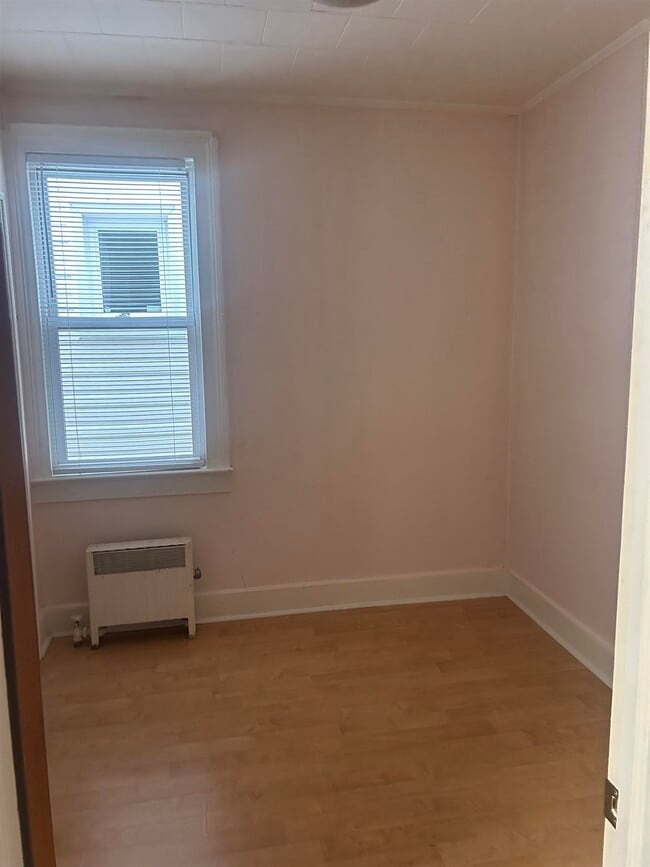 Photo - 18 W 16th St Unit 2