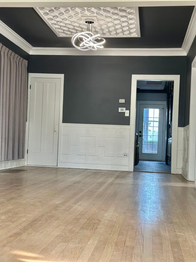 Photo - 2616 Cochran St