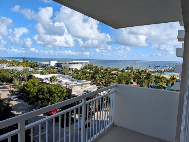 Photo - 133 N Pompano Beach Blvd Unidad 606