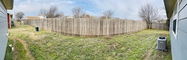 Photo - 502 N Cleburne Whitney Rd