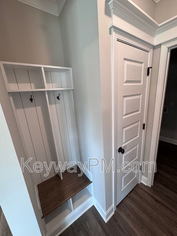 Photo - 2047 Denmark Ave SE