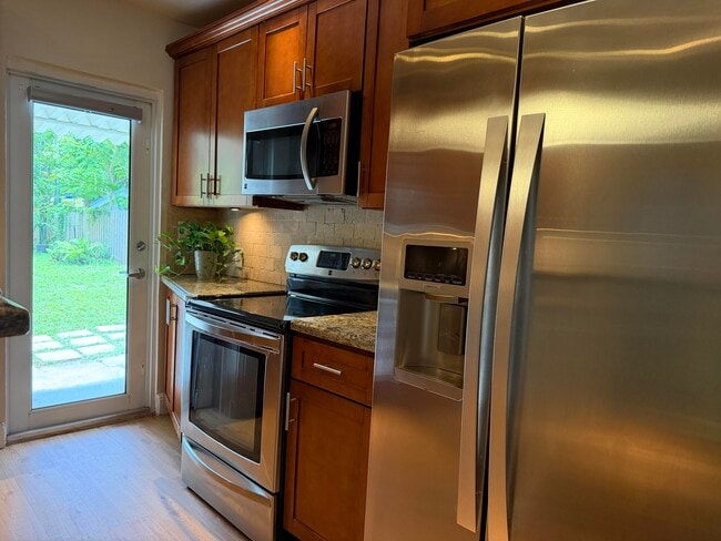 Photo - 609 SW 6th Ave