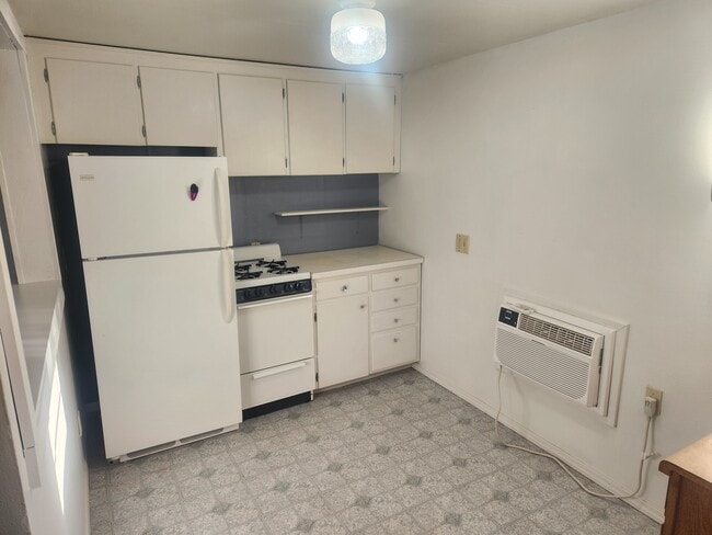 Photo - 318 National St