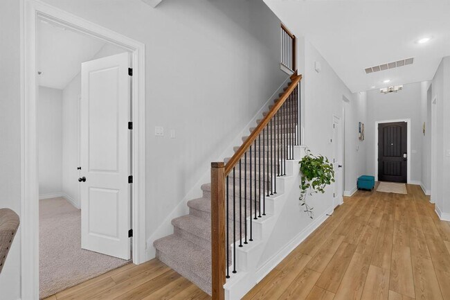 Photo - 108 Red Camella Dr