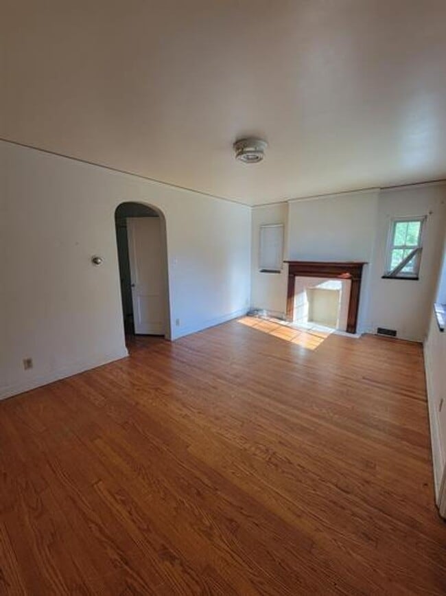 Photo - 805 Somerset Dr Unit 2