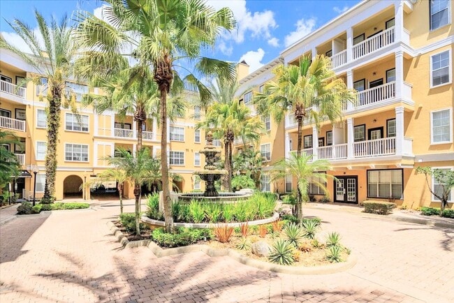 Photo - City View Wood Floor Updated Kitchen 2/2 condo at Park North Downtown Orlando Unidad 256