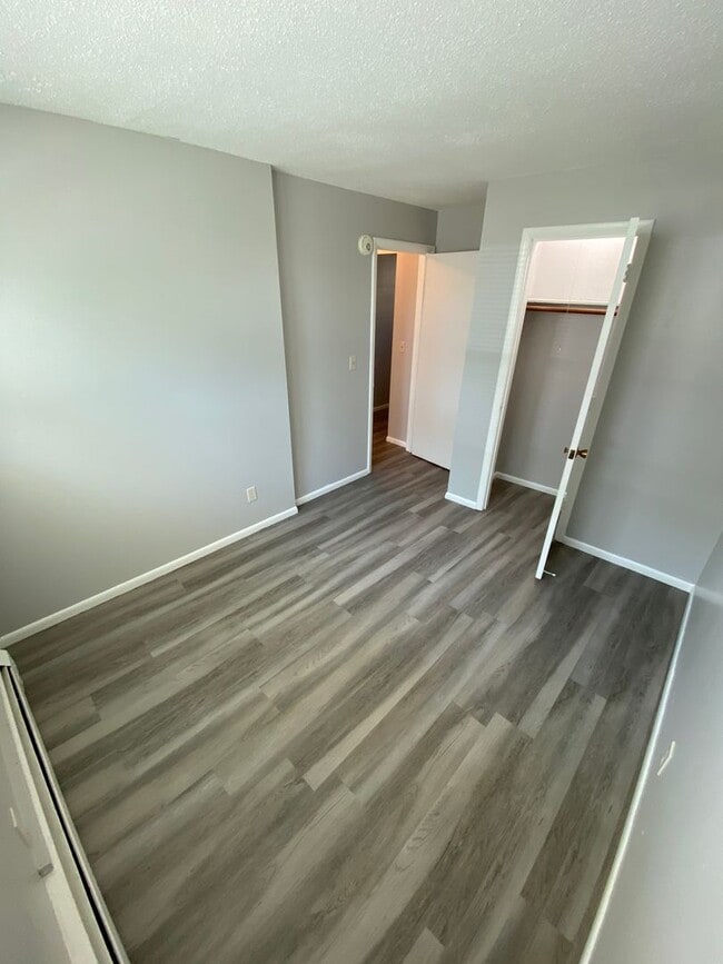 Photo - 2-Bed 1-Bath Unit Available Now in Brooklyn Park! Unit 4