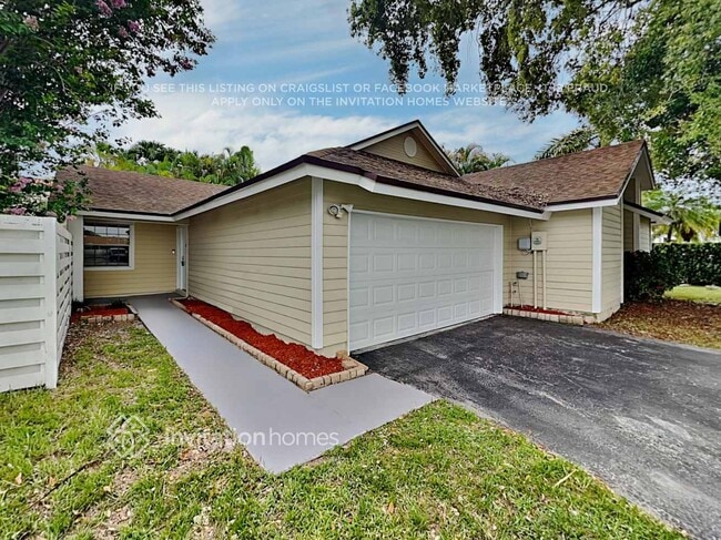 Building Photo - 10025 SW 139th Pl Rental