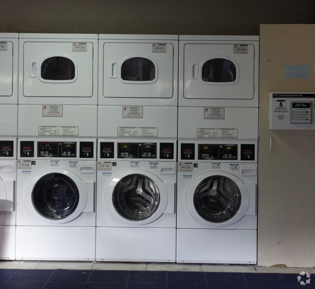 Lavandería - Seranado Fountain Apartments