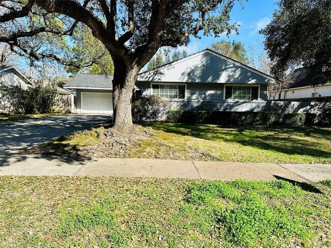 Building Photo - 5118 Darnell St Rental