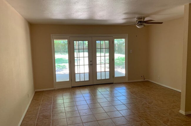 Photo - 3127 Andy Ln