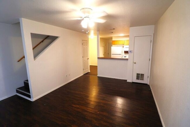 Photo - 1208 Industrial Blvd