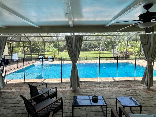 Photo - 2111 Paddock Cir