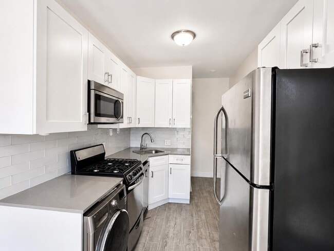 Photo - 386 Manhattan Ave Unit 18