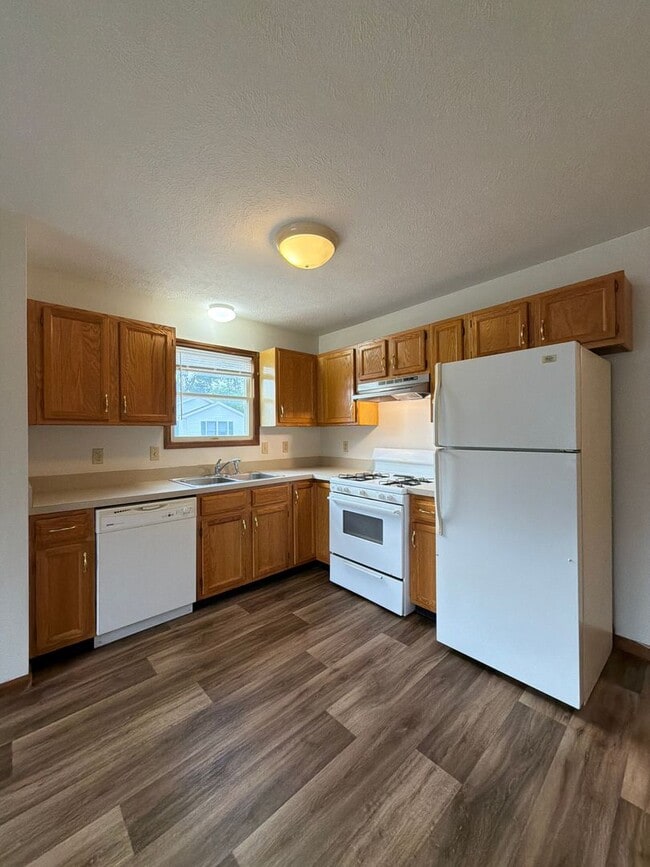 Photo - 213 Stonewall Ct Unit APT. 4
