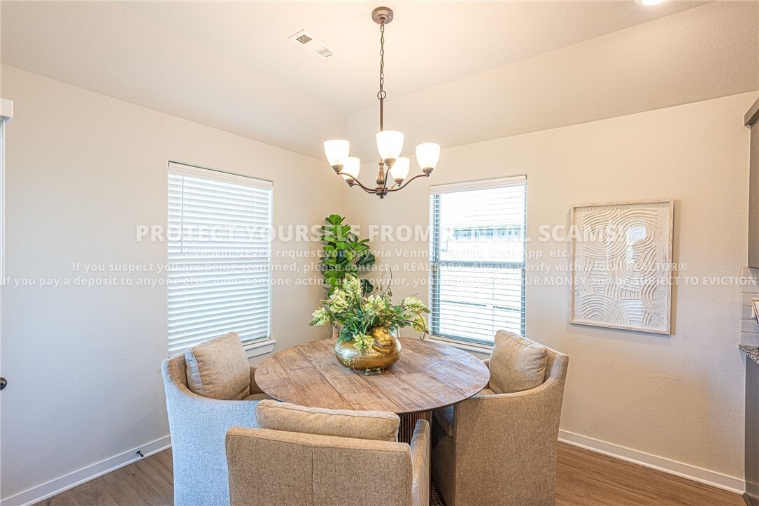 Photo - 347 W Tyler Rd