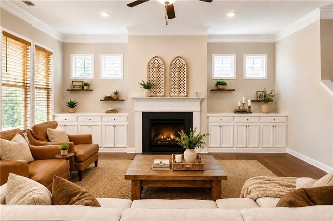 Photo - 165 Mansfield Dr