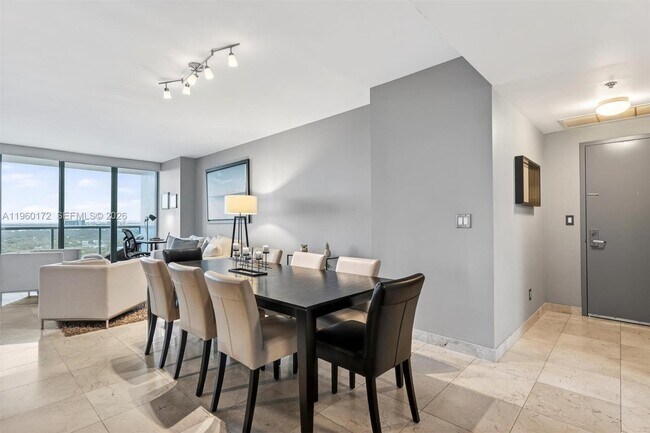 Photo - 601 NE 36th St Unit 2204