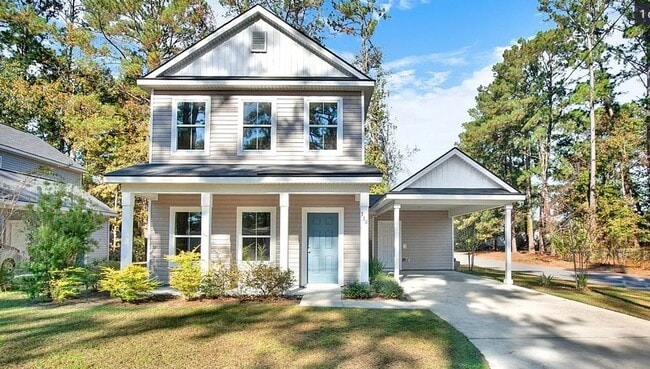 Building Photo - Renovated 2 story home located in the heart of Richmond Hill