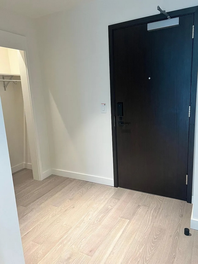 Entrance - 889 103rd Ave NE Unit 404