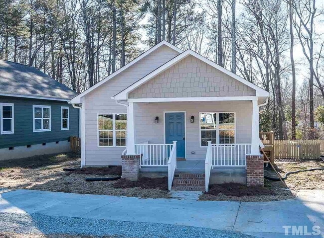 Building Photo - Cozy Ranch Home with Modern Upgrades in Durham