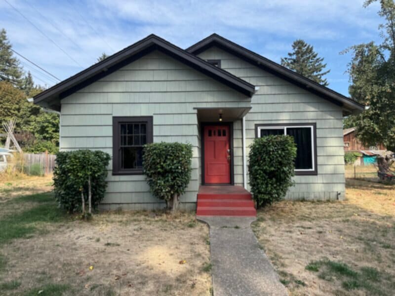 Charming updated Glenwood home with 3 bedr... - Charming updated Glenwood home with 3 bedr...