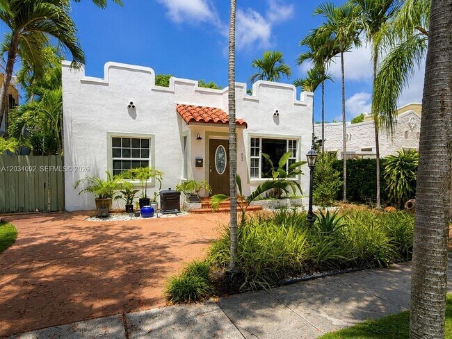 Building Photo - 452 SW 26th Rd