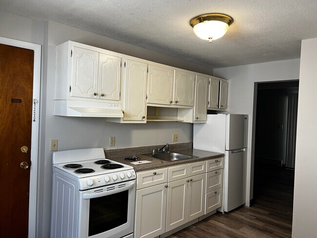 Photo - 17 Cross St Unit 10