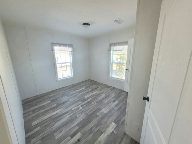 Photo - 4000 24th St N