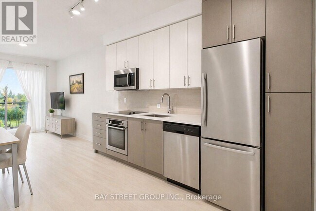 Photo - 415 Main St W Unit 708