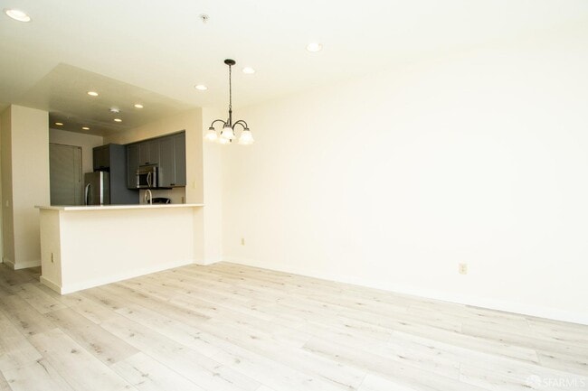 Photo - 101 Crescent Wy Unit 2221