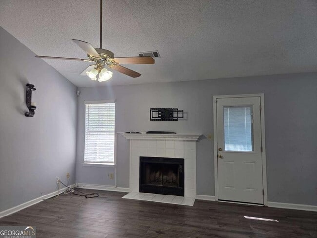 Photo - 1155 Riverside Trce