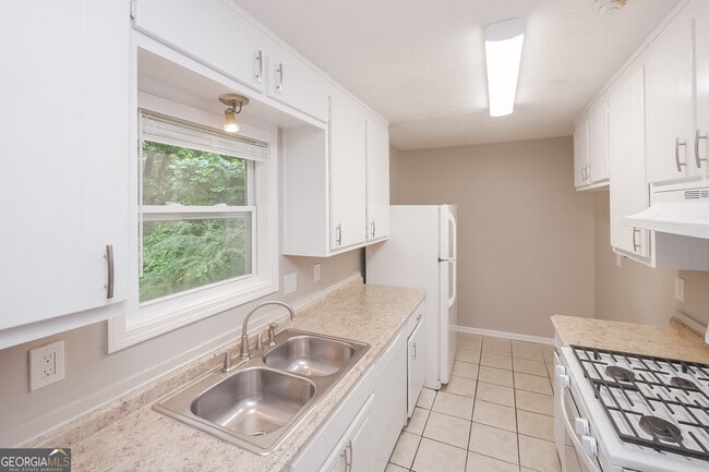 Photo - 1003 Salisbury Trail