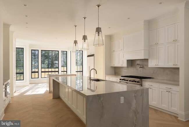 Photo - 5042 Overlook Rd NW