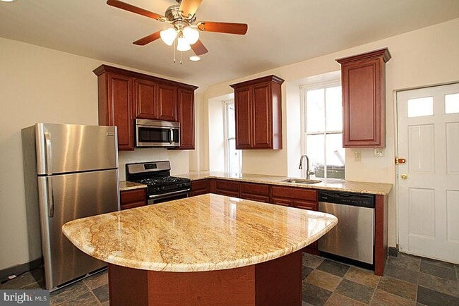 Photo - 4713 Umbria St