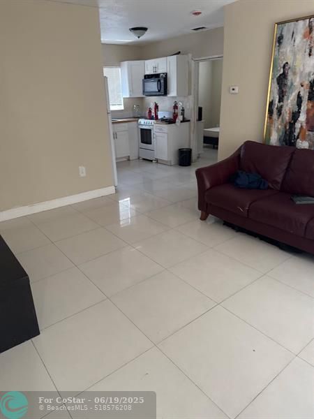 Photo - 1942 Buchanan St