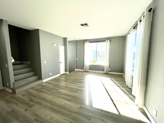 living room - 16619 Yukon Ave