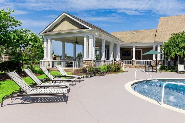 Photo - Hawthorne Crestview