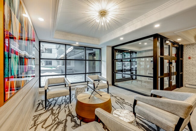 Building Photo - Les Jardins de Merici