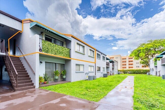 Photo - 7419 SW 152nd Ave Unit 8-207